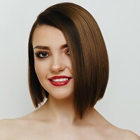 dizainvolos.ru дизайн волос - брюнетка  каре боб стрижка женская