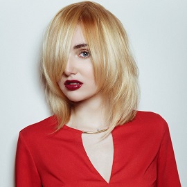dizainvolos.ru дизайн волос - женская модельная креативная стрижка на средние волосы, блондинка золотистый цвет волос