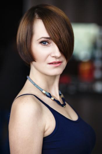 dizainvolos.ru дизайн волос - женская модельная креативная стрижка на средние волосы, каре